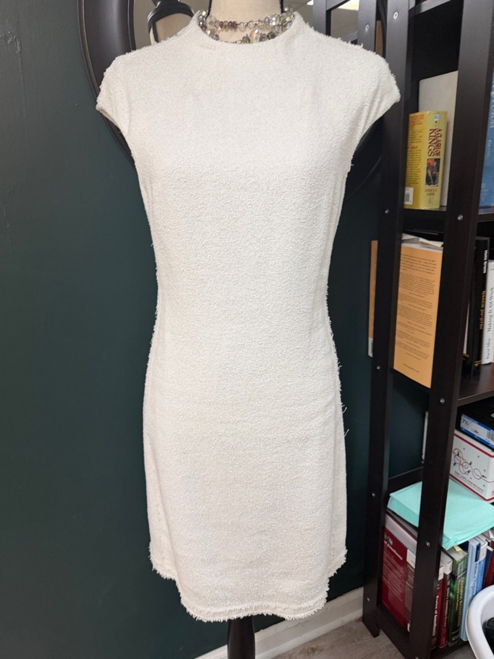 Theory Classic Cream Cap-Sleeve Sheath Dress 6